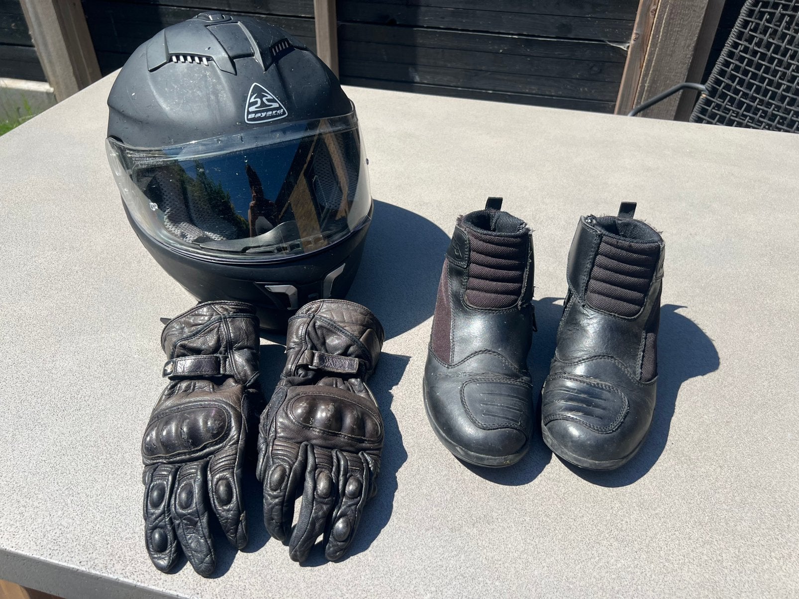 Motor kleding, Ophalen, Zo goed als nieuw