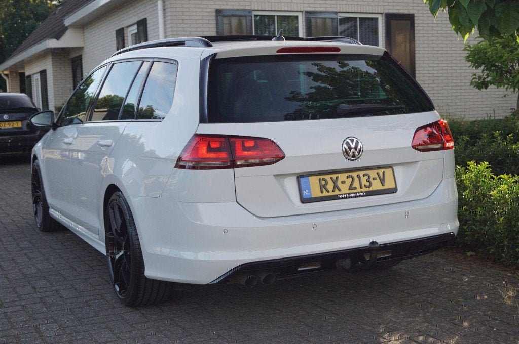 Volkswagen GOLF Variant 2.0 TDI (184pk) DSG 2X R-line Pano/X, Auto's, Volkswagen, Gebruikt, Euro 6, 4 cilinders, Wit