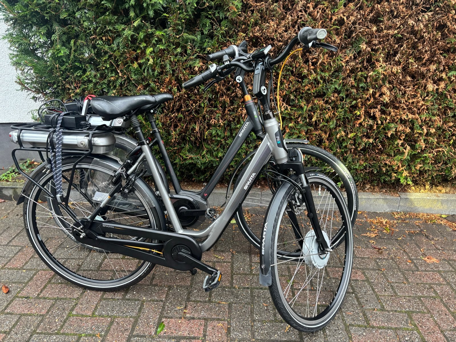 Twee Sparta E-bikes: M7I (middenmotor) en F8E (voorwielmotor, Fietsen en Brommers, 47 tot 51 cm, Ophalen, Gebruikt, Sparta