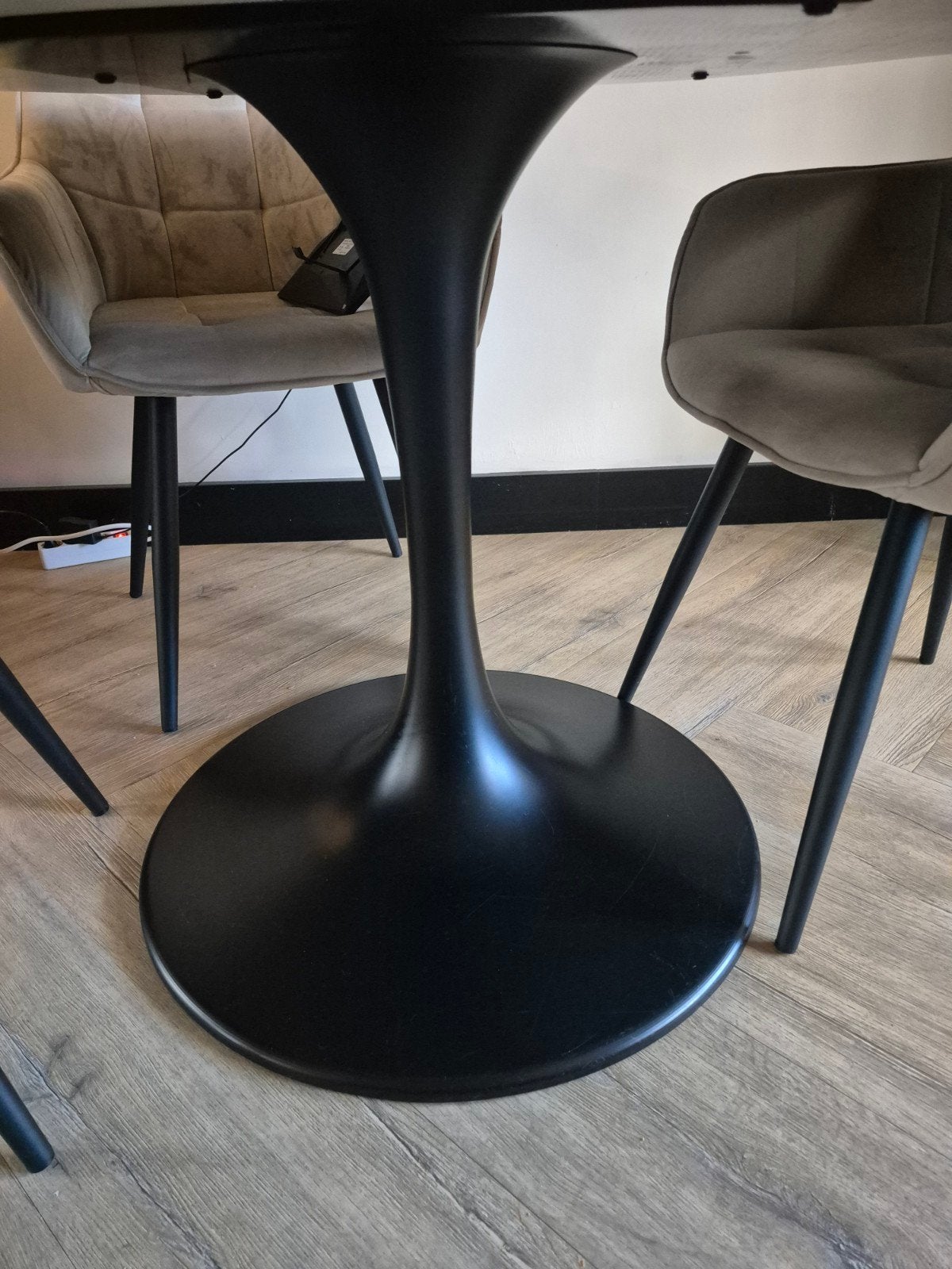 ronde marmere tafel, Huis en Inrichting, Ophalen, Rond, Zo goed als nieuw, Vijf personen of meer