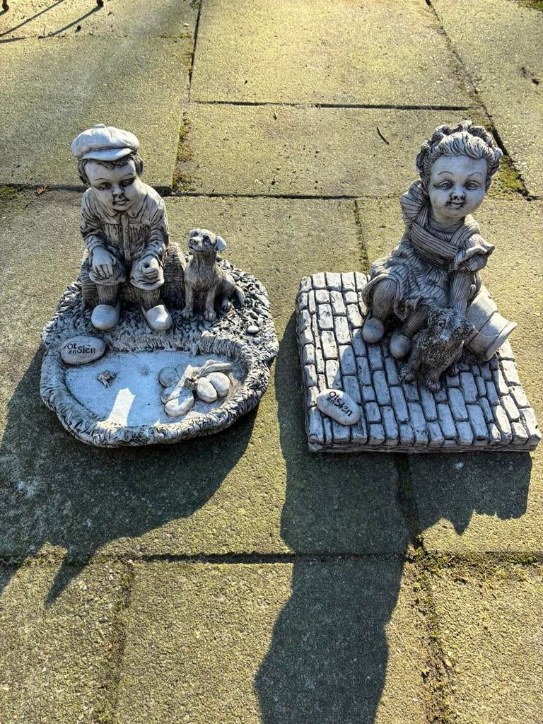 2 x Ot en Sien tuinbeelden tuin C.Jetses, Ophalen, Zo goed als nieuw, Beton, Overige typen