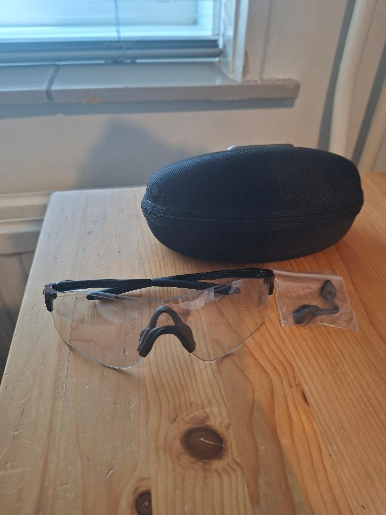 Oakley EVZero Blades Black Iridium Photochromatic, Sieraden, Tassen en Uiterlijk, Zonnebrillen en Brillen | Heren, Zonnebril, Zwart
