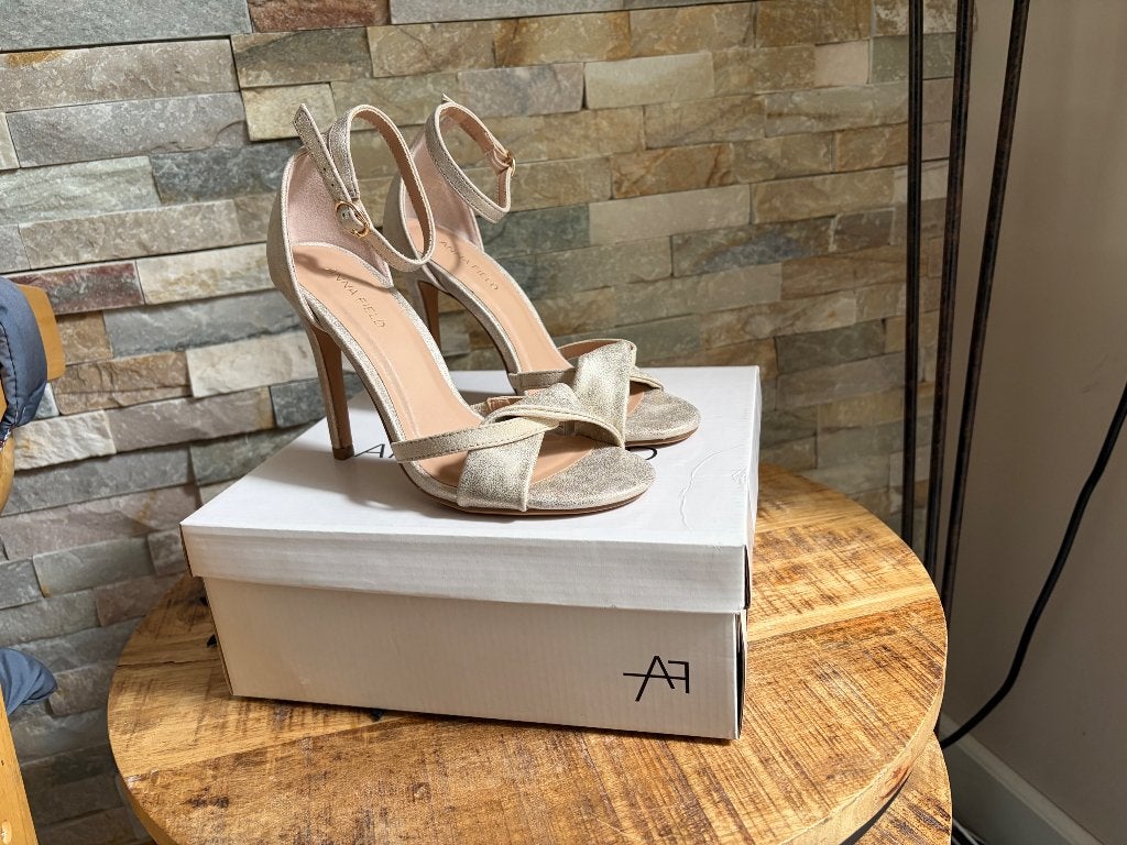 Anna Field maat 36, Kleding | Dames, Schoenen, Ophalen, Zo goed als nieuw, Schoenen met hoge hakken, Grijs