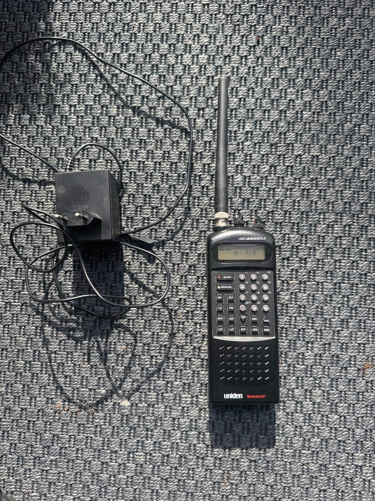 Uniden Bearcat UBC2500XLT Scanner met Oplader, Ophalen of Verzenden, Gebruikt, Portofoon of Walkie-talkie