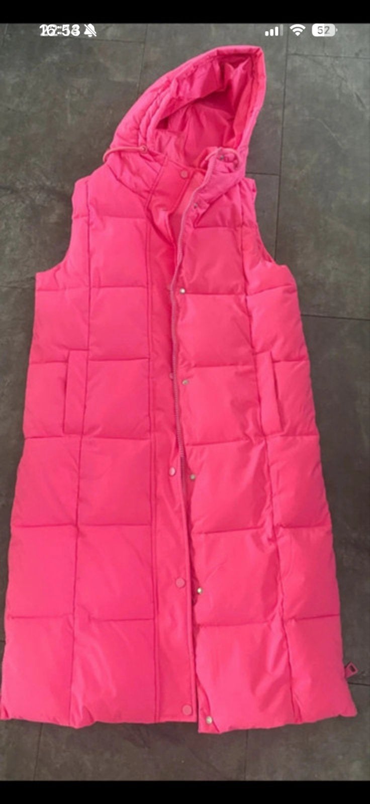 Lange roze gewatteerde bodywarmer met capuchon, Ophalen of Verzenden, Zo goed als nieuw, Maat 38/40 (M), Roze