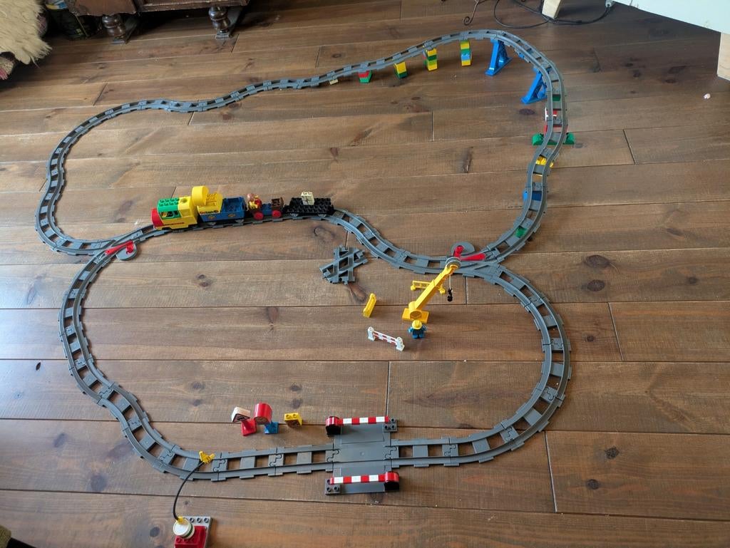 Lego Duplo Treinset met accessoires en figuren, Gebruikt, Ophalen of Verzenden, Inclusief minifiguren, Duplo