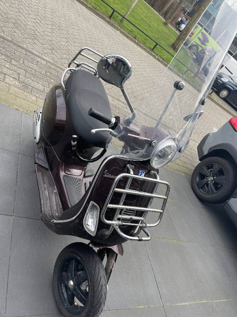 Vespa piaggo, bouwjaar 2011, Ophalen, Gebruikt, Overige modellen, Benzine