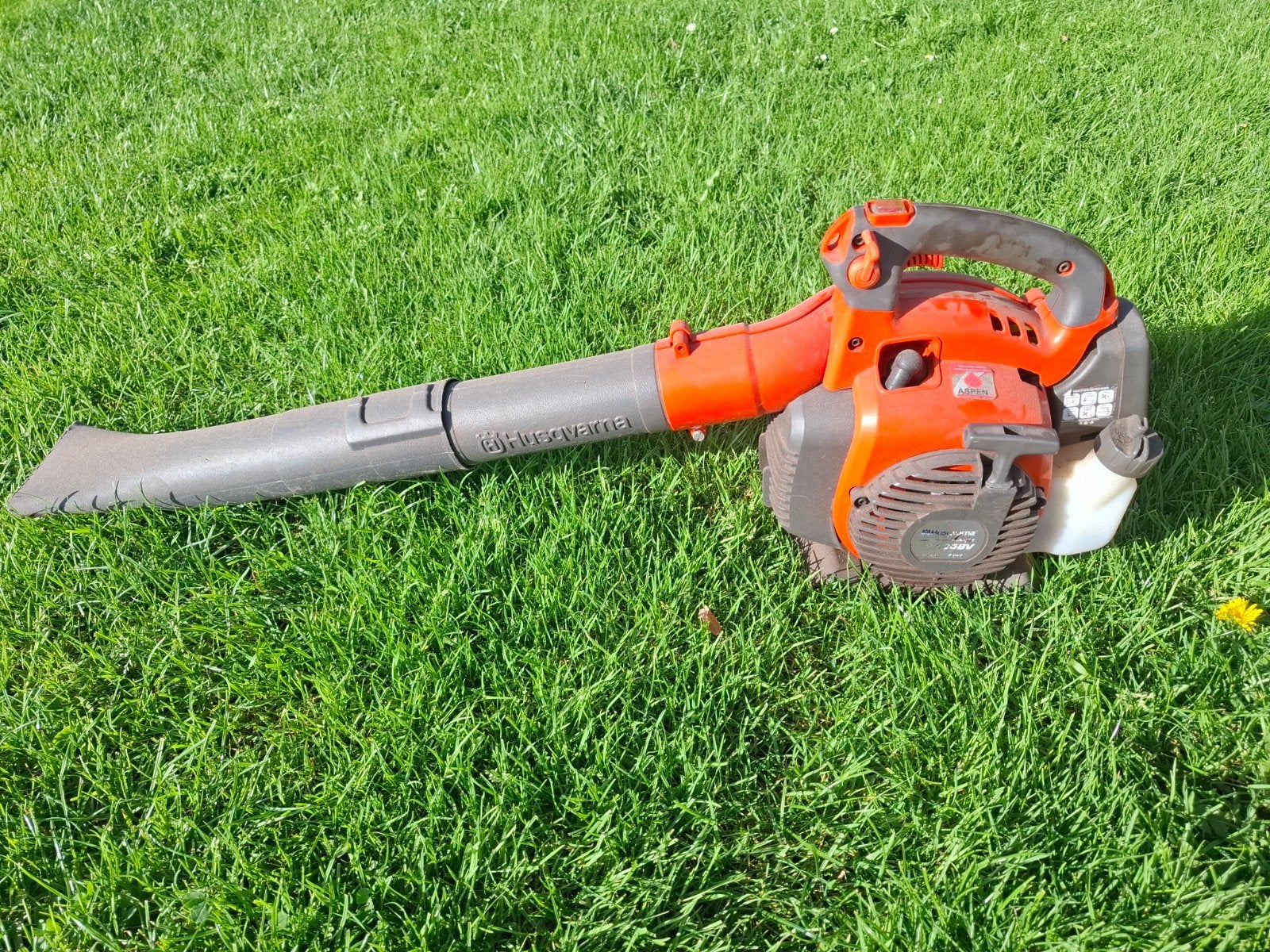 husqvarna 125bvx bladblazer, Tuin en Terras, Ophalen, Benzine, Gebruikt, Handgedragen