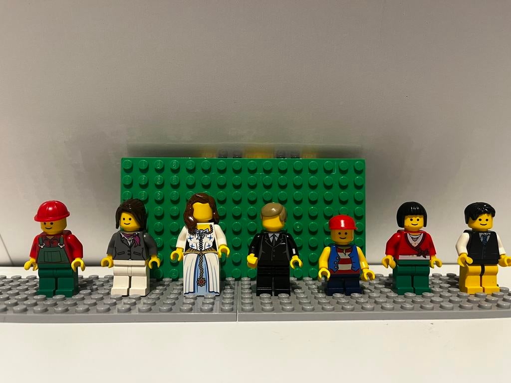 Lego minifiguren uit de set 10211, Ophalen of Verzenden, Zo goed als nieuw