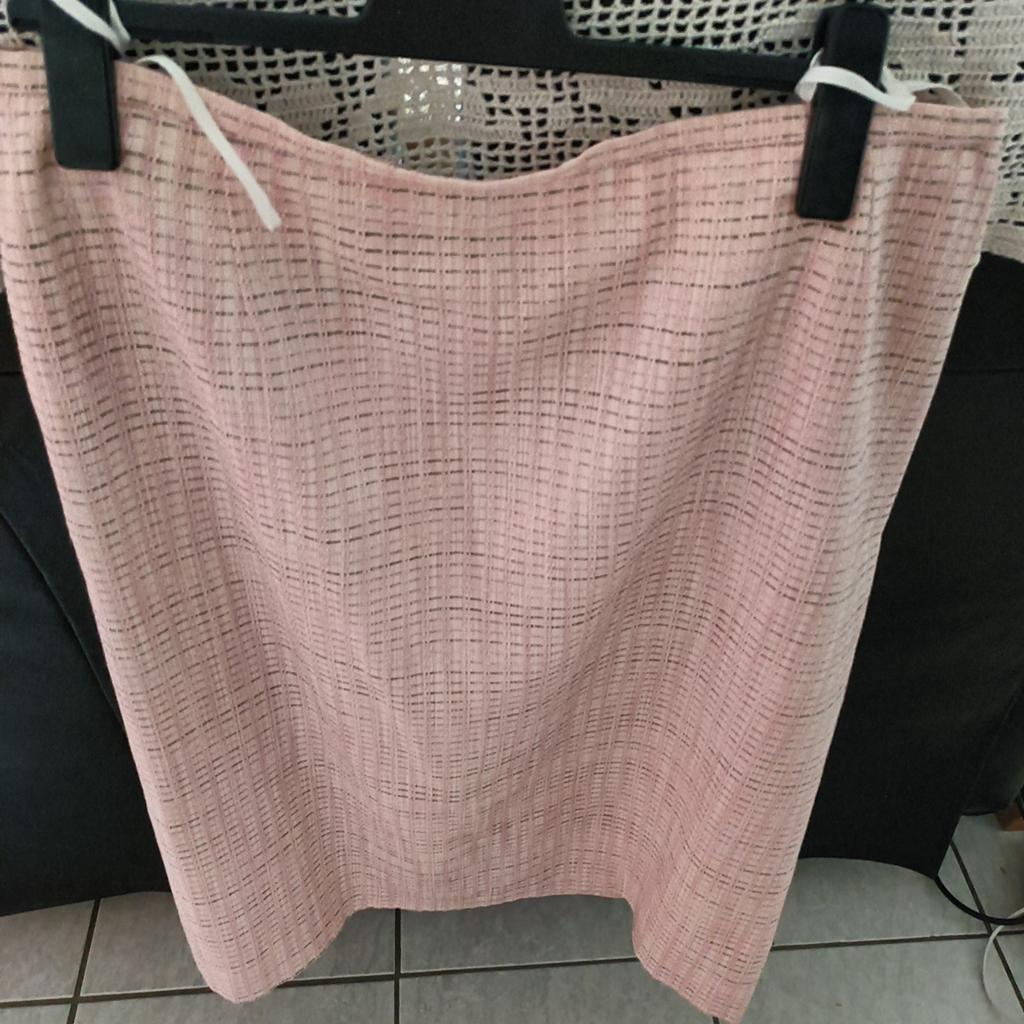 Delmod roze rok maat 44/46, Kleding | Dames, Rokken, Ophalen of Verzenden, Roze, Gedragen, Onder de knie