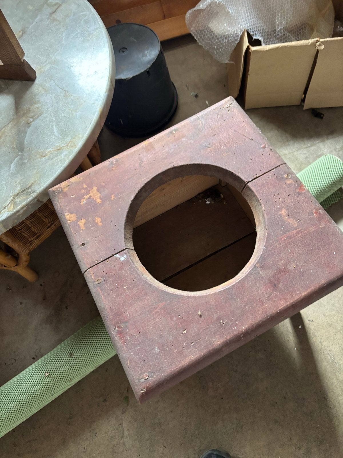 Antieke houten po met deksel, Ophalen