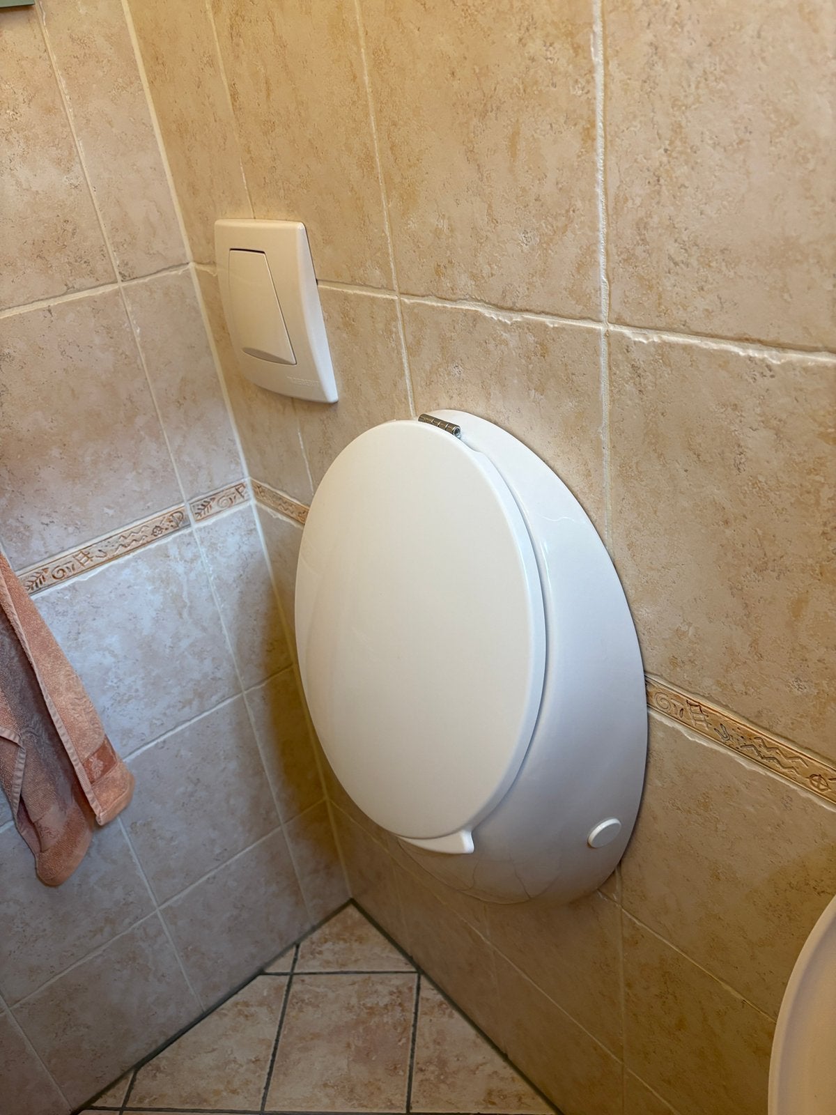 Compleet toilet inrichting incl urinoir, Ophalen, Zo goed als nieuw