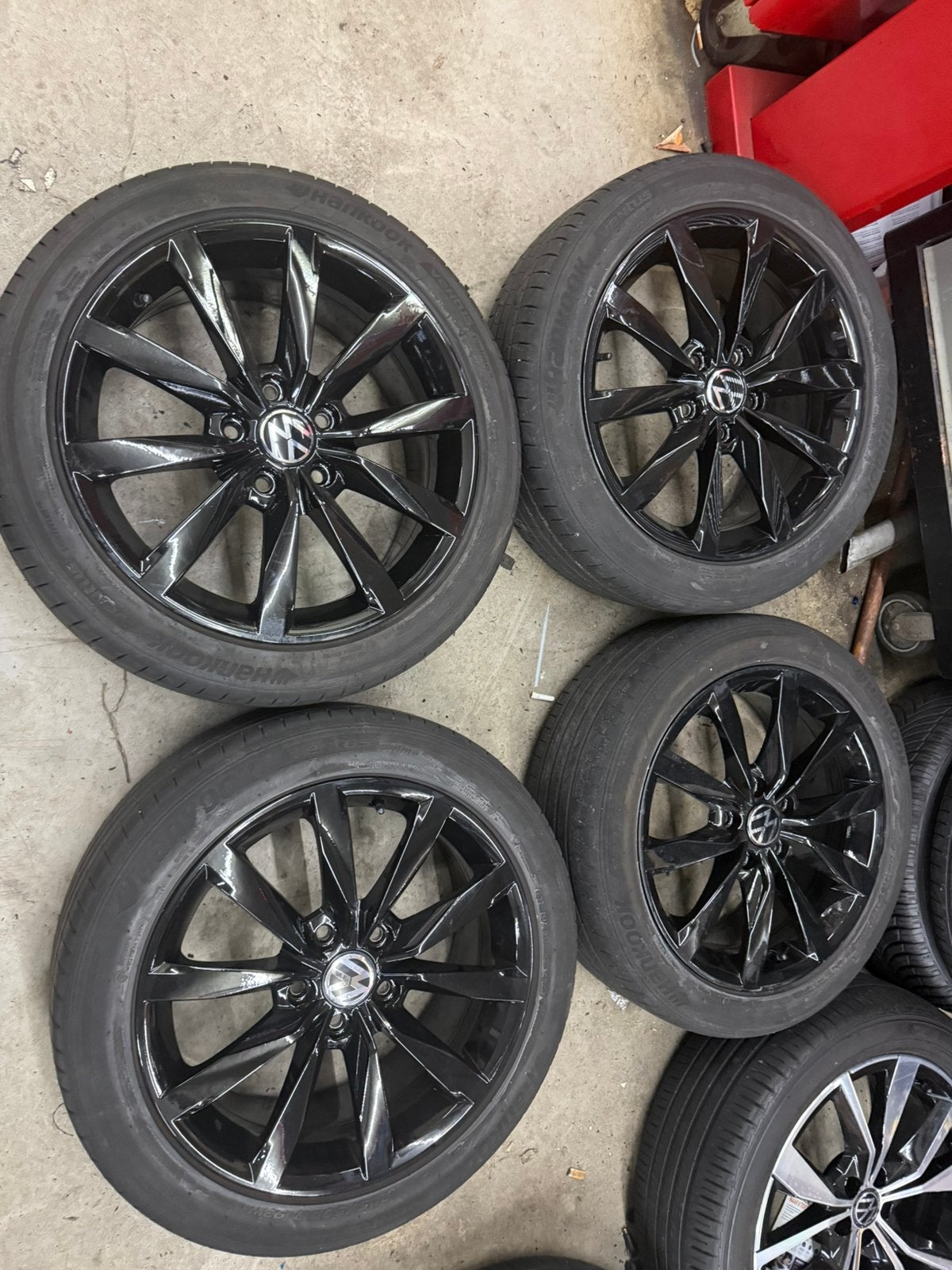 Volkswagen golf dijon zwart 17 inch velgen caddy touran eos, Banden en Velgen, 17 inch, Zomerbanden, 205 mm
