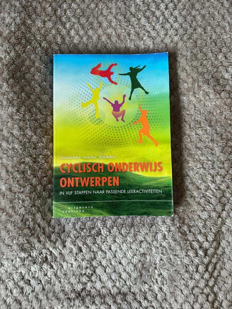 Anje Ros - Cyclisch onderwijs ontwerpen, Ophalen of Verzenden, Zo goed als nieuw, Anje Ros; Erik Bolhuis; Anouke Bakx