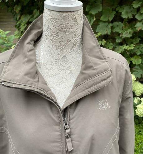 Esprit jasje maat 44, Kleding | Dames, Jasjes, Kostuums en Pakken, Overige kleuren, Maat 42/44 (L), Ophalen of Verzenden, Zo goed als nieuw