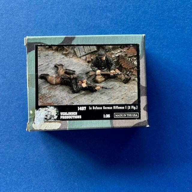 Verlinden	1497	German Rifleman - defence	1/35	resin, Verzenden, Nieuw, 1:35 tot 1:50