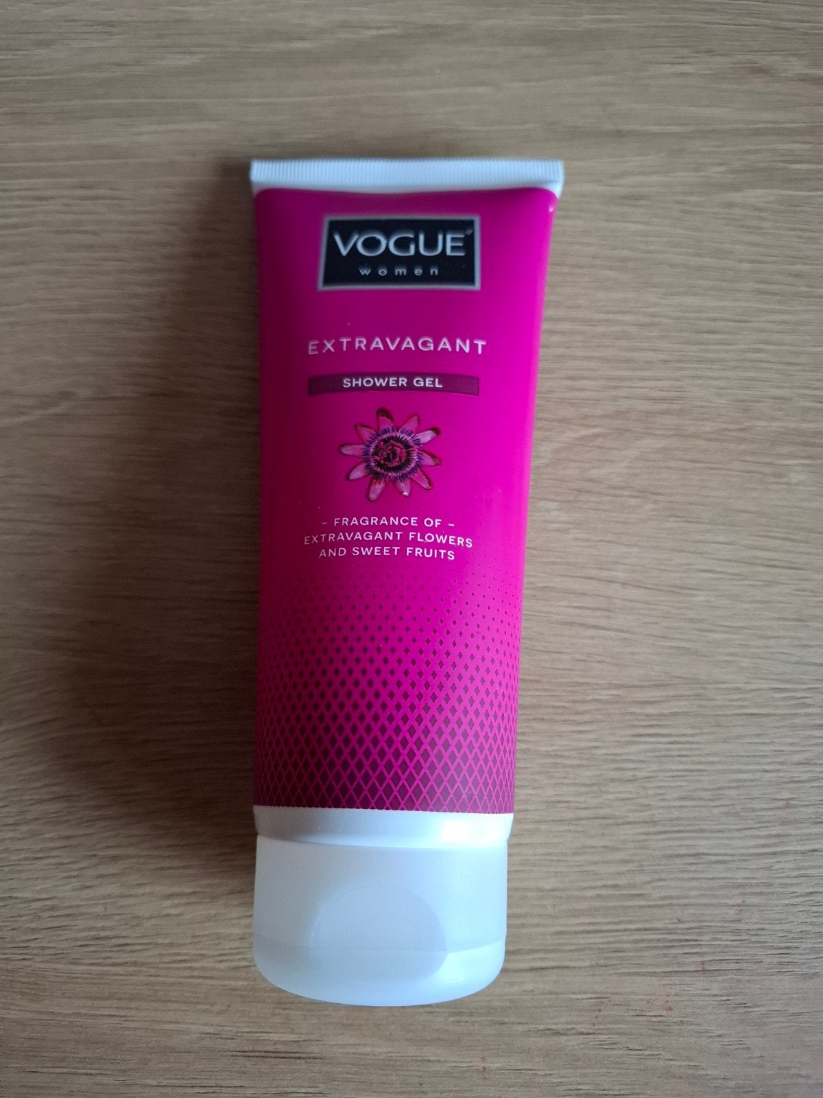 Vogue Extravagant Shower Gel, Ophalen of Verzenden, Nieuw, Bad & Douche