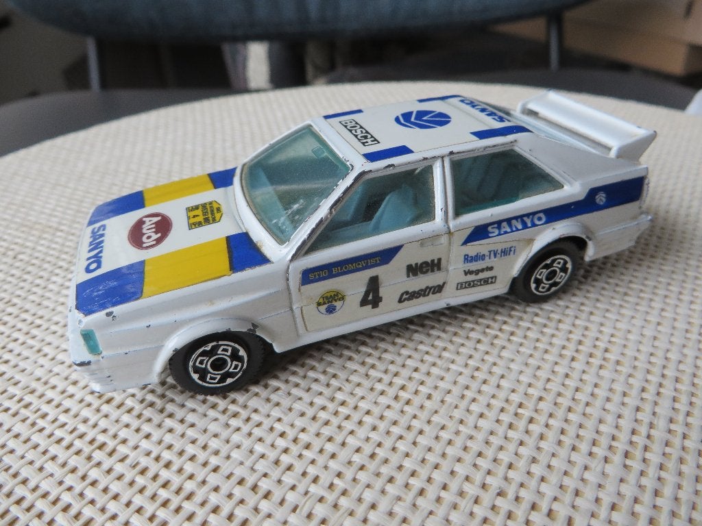 Burago Audi Quattro wit SANYO, Ophalen of Verzenden, Gebruikt, Auto, Overige merken