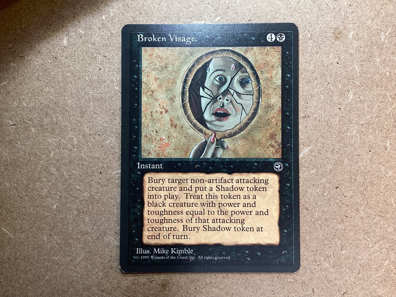 1x Broken Visage (Near Mint), Ophalen of Verzenden, Zo goed als nieuw, Losse kaart
