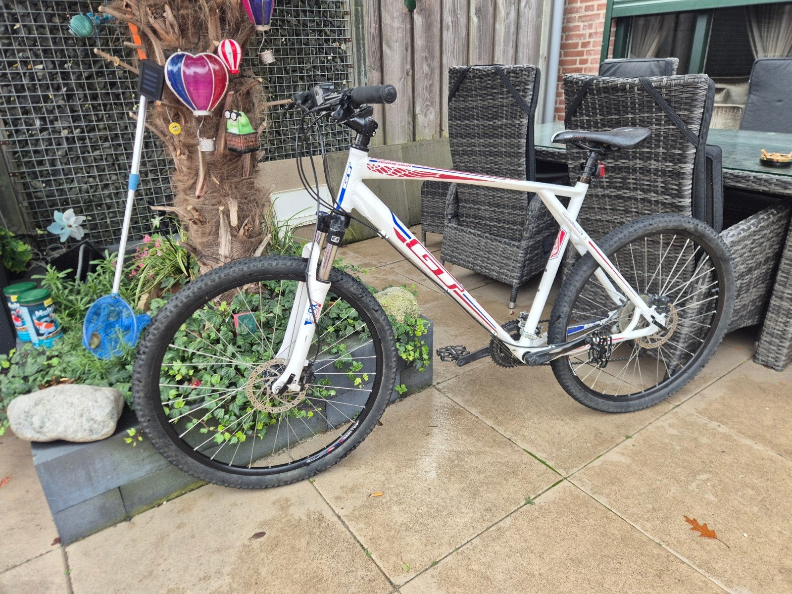 Te koop een bijna nieuwe GT mountainbike 27,5 inch banden, 57 cm of meer, Zo goed als nieuw, Schijfrem, Ophalen