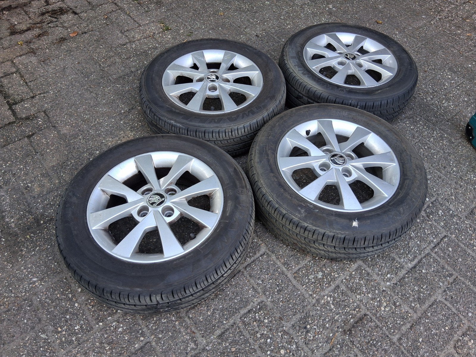 Skoda (vw up) 14 inch velgen met Wanli zomerbanden 175/65R14, Ophalen, 14 inch, Gebruikt, 175 mm