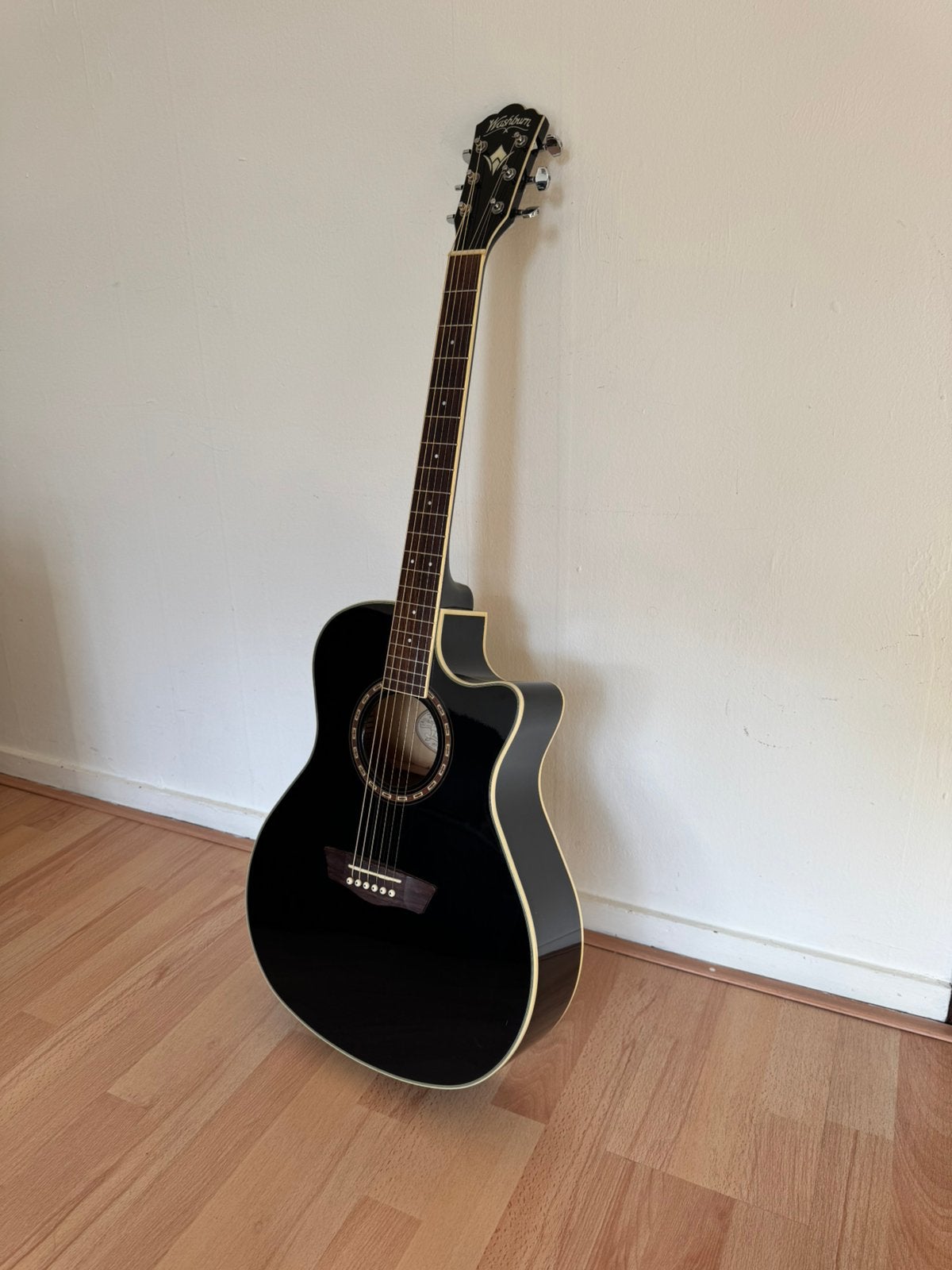 Semi-acoustische Washburn gitaar, Ophalen, Zo goed als nieuw, Western- of Steelstringgitaar