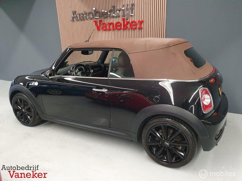 Mini Cabrio 1.6 Cooper S Chili Automaat|Harmann Kardon|Leder, Euro 5, 15 km/l, Gebruikt, 4 cilinders