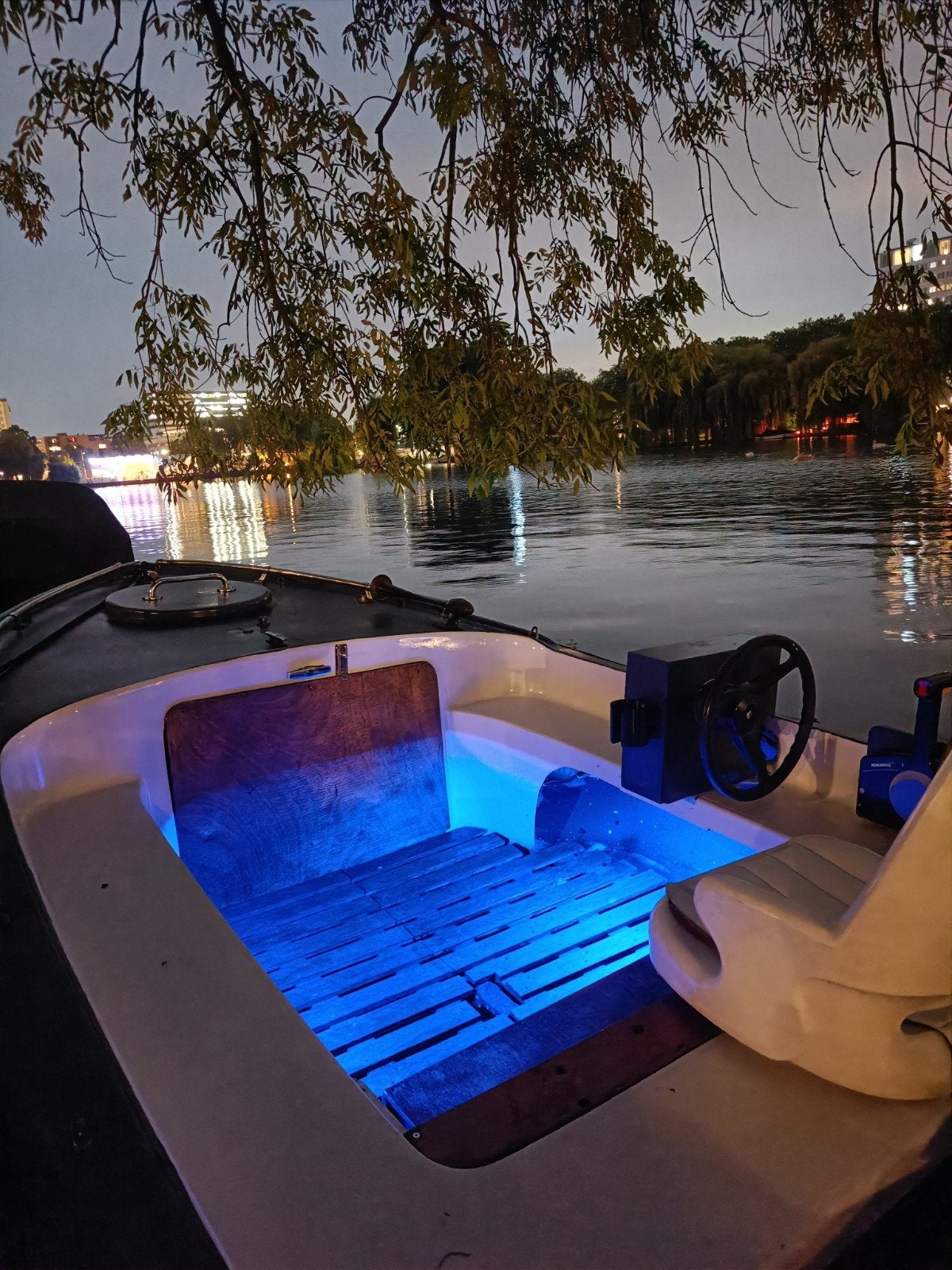 Console sloep polyester 9.9 4 takt winterprijs, Ophalen, Gebruikt, Motor en Techniek, Motorboot