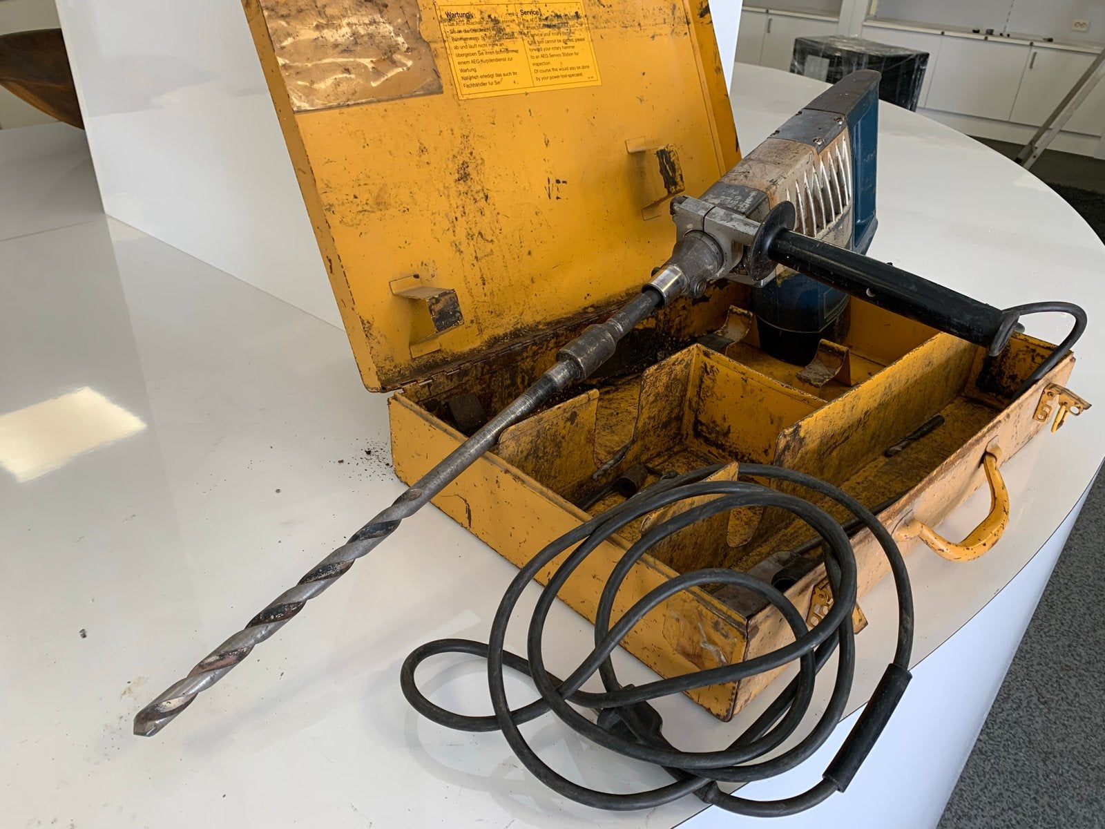 AEG pneumatische Boorhamer in koffer, Ophalen, Boor- en/of Breekhamer, Klopboormechanisme, Gebruikt