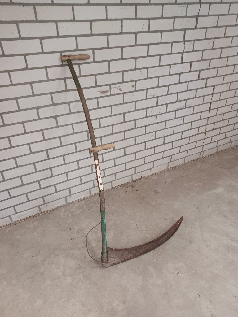 Antieke zeis met houten handvatten, Antiek en Kunst, Ophalen