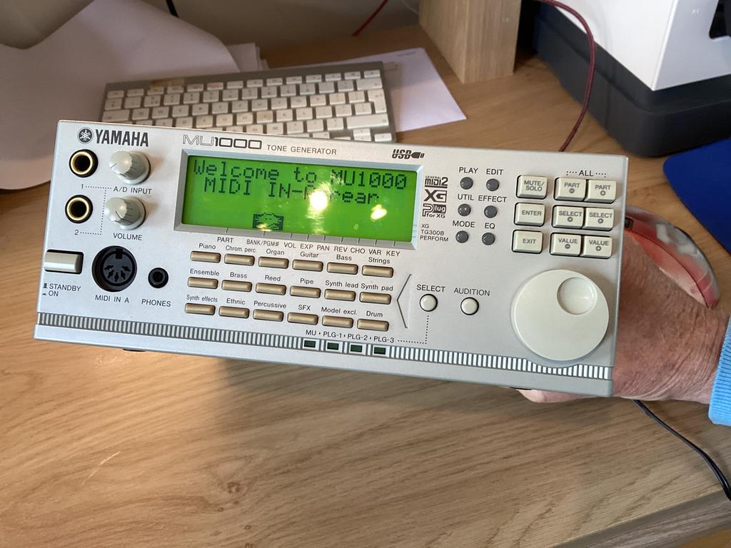 yamaha MU 1000 klankmodule, Ophalen, Zo goed als nieuw