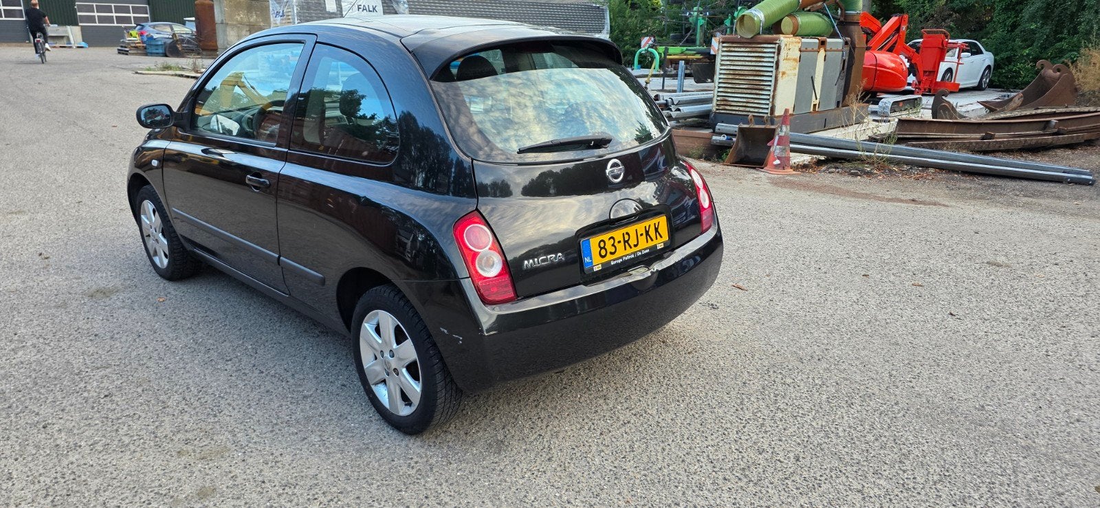 Foto 4 van Nissan Micra 1.2 59KW 3DR 2005 Zwart