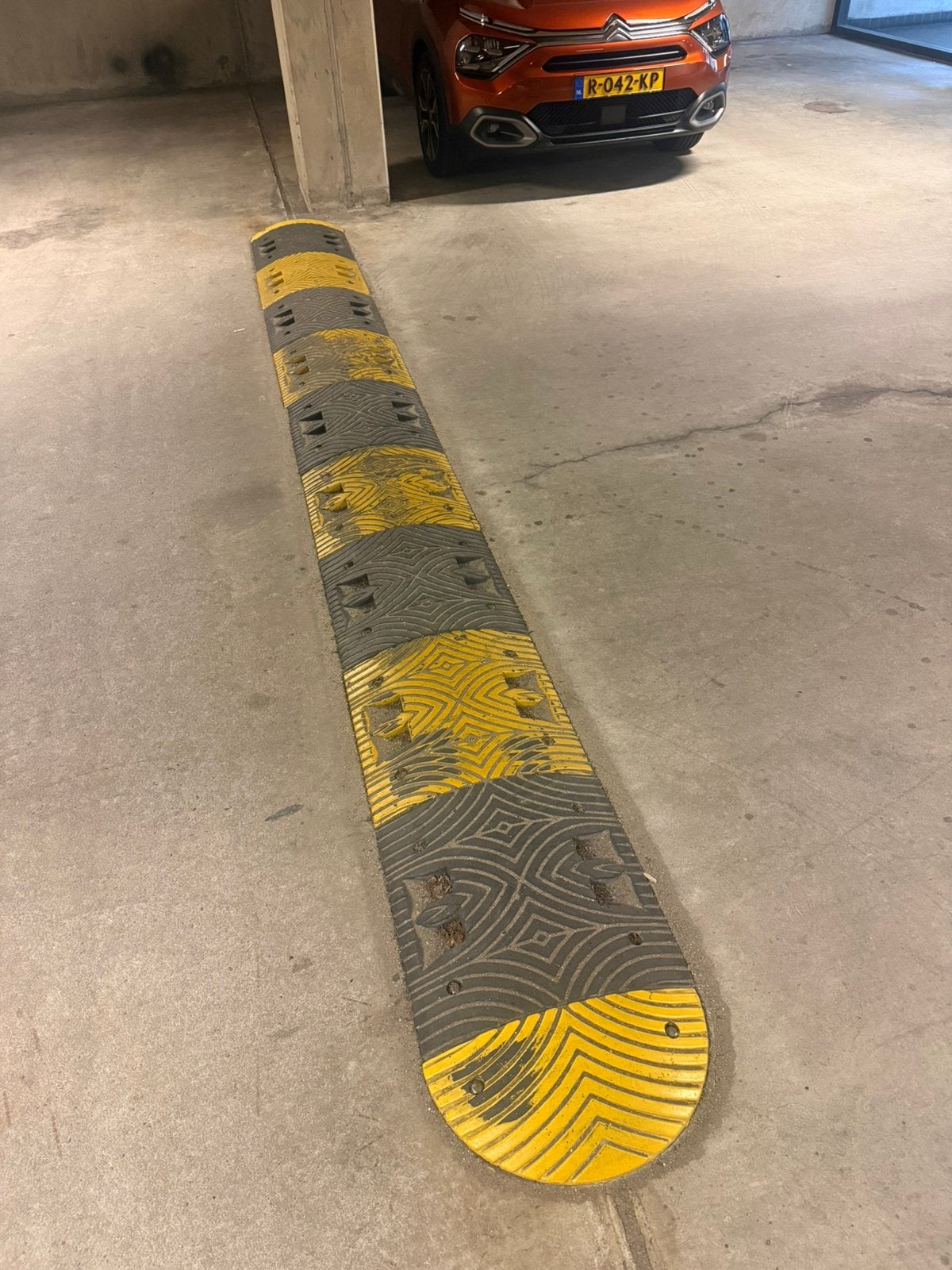 Verkeersdrempels 500 cm geel zwart, Doe-het-zelf en Verbouw, Ophalen, Gebruikt, Overige typen