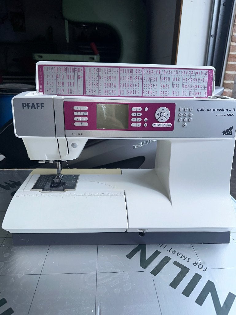 Pfaff quilt expression 4.0, Hobby en Vrije tijd, Naaimachines en Toebehoren, Ophalen, Gebruikt, Naaimachine, Pfaff