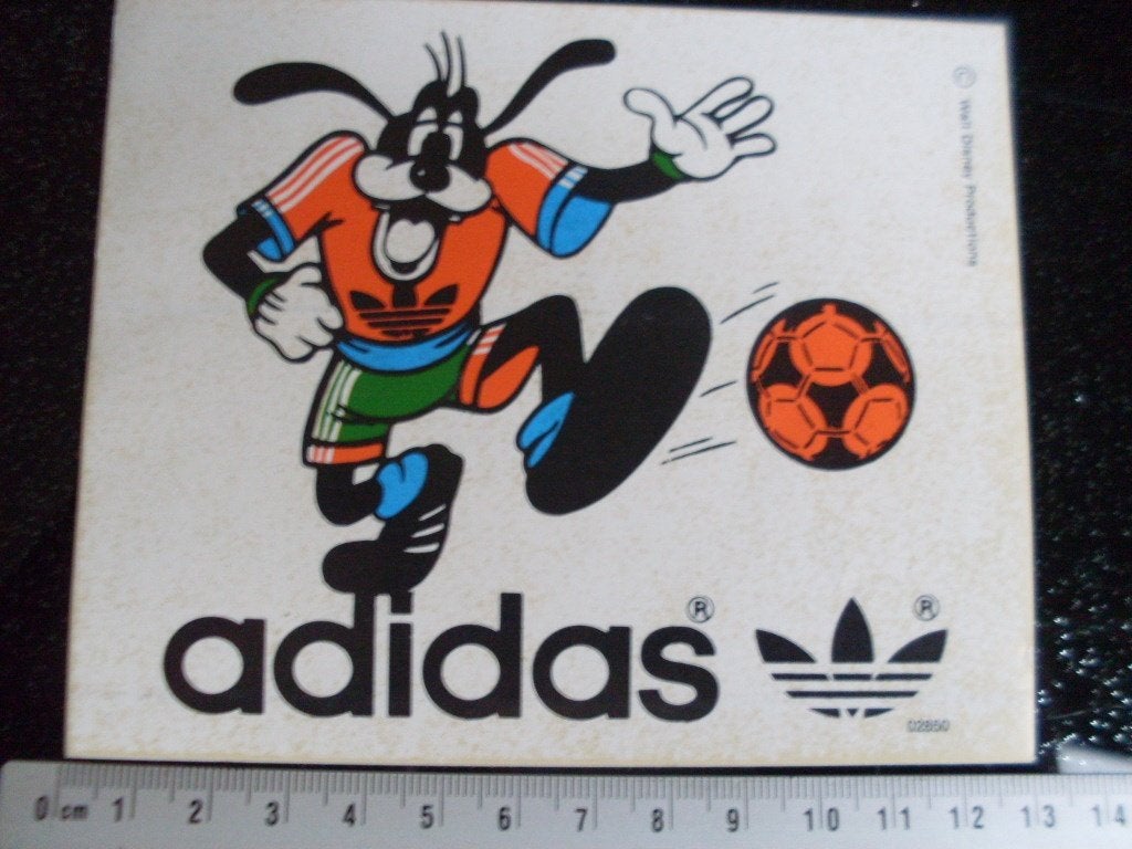 sticker adidas voetbal goofy walt disney wit achtergrond, Verzenden, Zo goed als nieuw, Merk