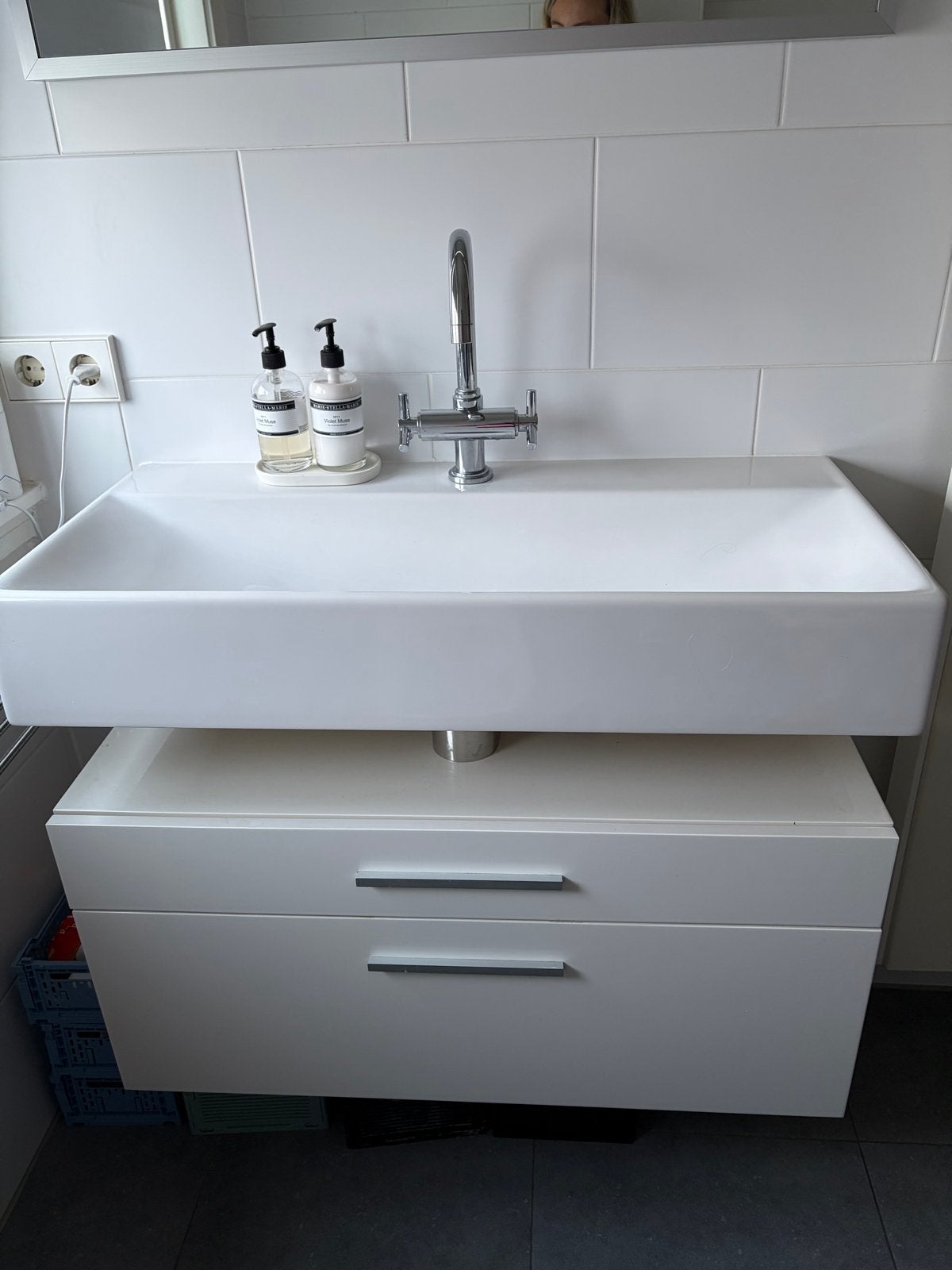 badkamerinrichting: badkamermeubel, bad, toilet, spiegel, Ophalen, Zo goed als nieuw, Met bad