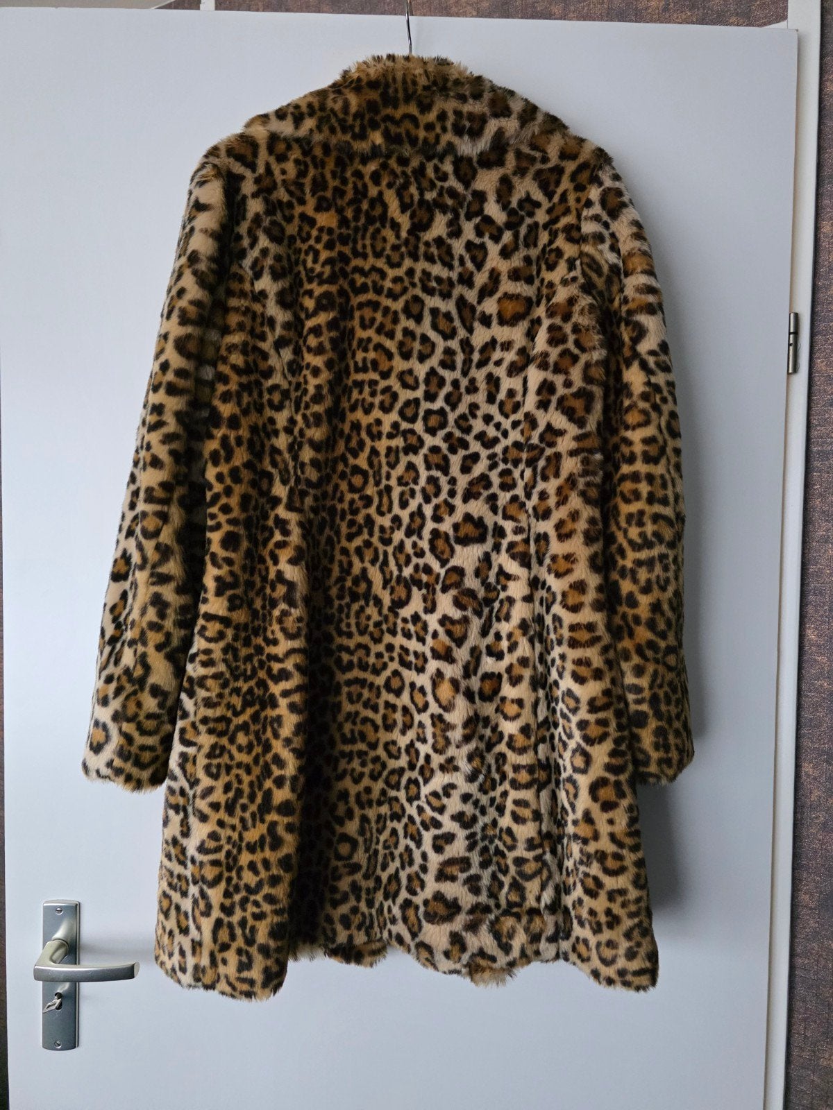 mooie fluffy jas met print maat M, Ophalen of Verzenden, Zo goed als nieuw