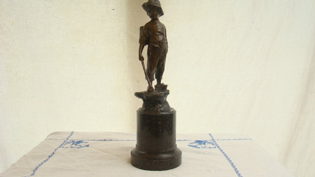 Jongen met stok ( Paul Ludwig Kowalczewski (1865-1910),, Gepatineerd, Ophalen of Verzenden, Brons, 20 - 50 cm
