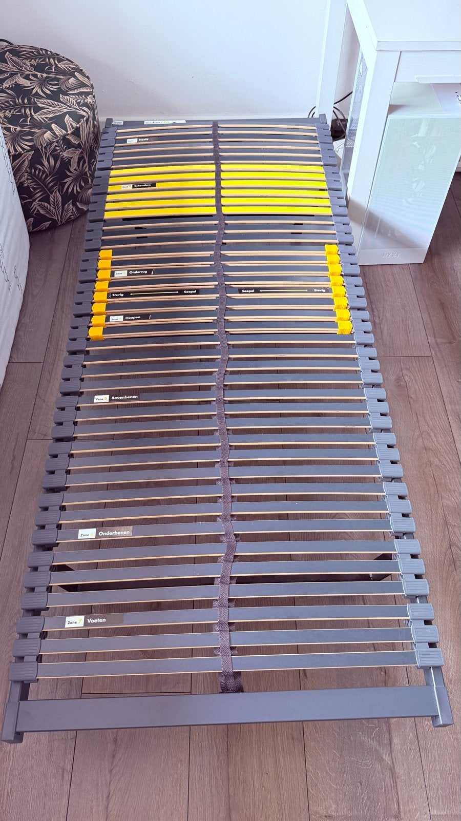 Lattenbodem Bossflex 600 - 80x200 cm + zelfdragende potenset, Ophalen, Gebruikt, Eenpersoons, 80 cm