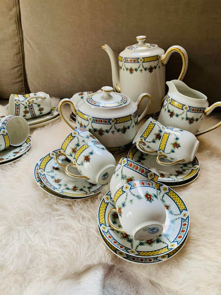 Limoges Raynaud 12 pers koffie dessert set izgst porselein, Antiek en Kunst, Ophalen