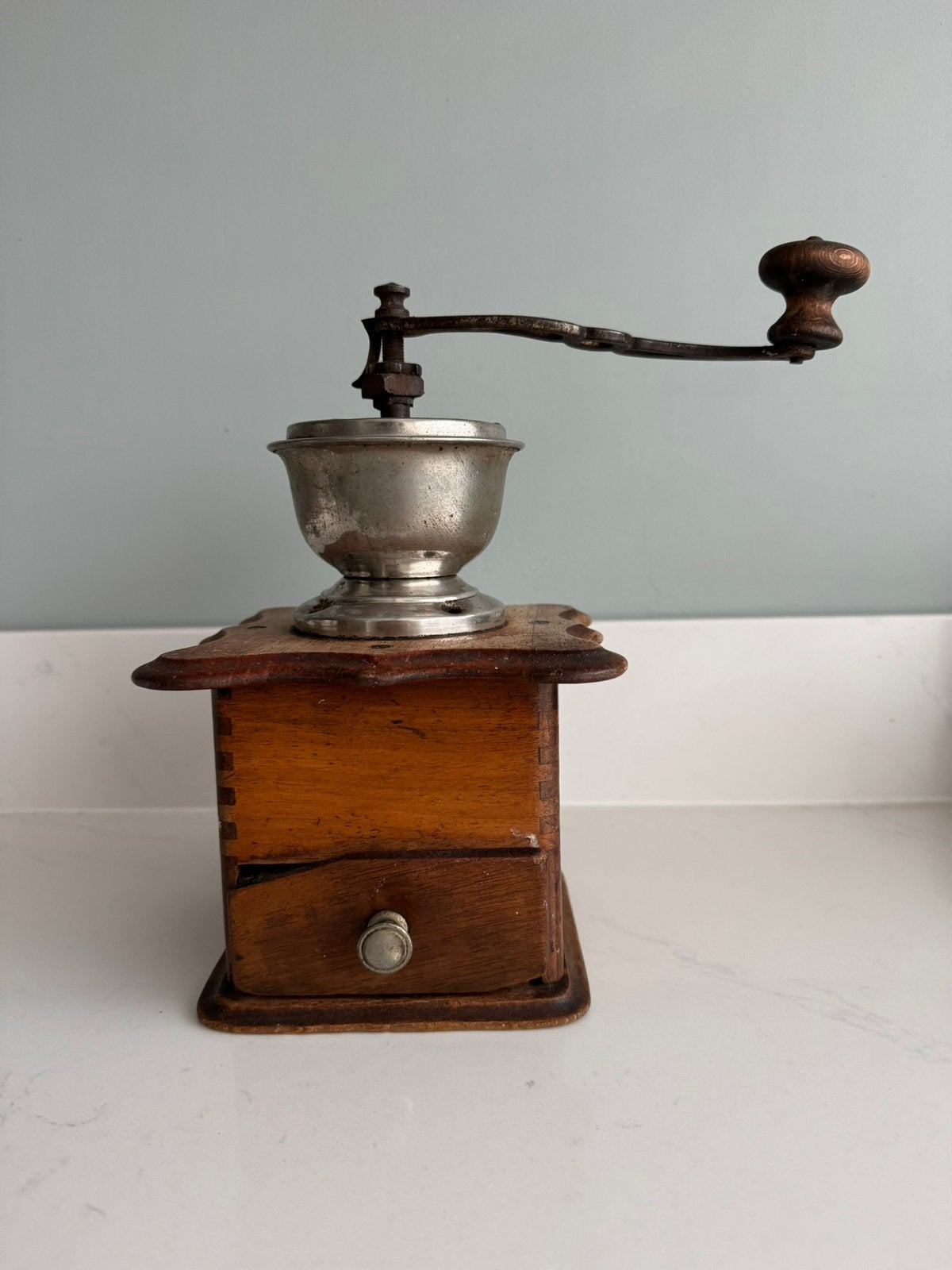 Oude koffiemolen, Antiek en Kunst, Antiek | Keukenbenodigdheden, Ophalen of Verzenden