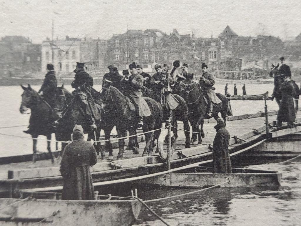 X906 Dordt 1918 Militair, Ophalen of Verzenden