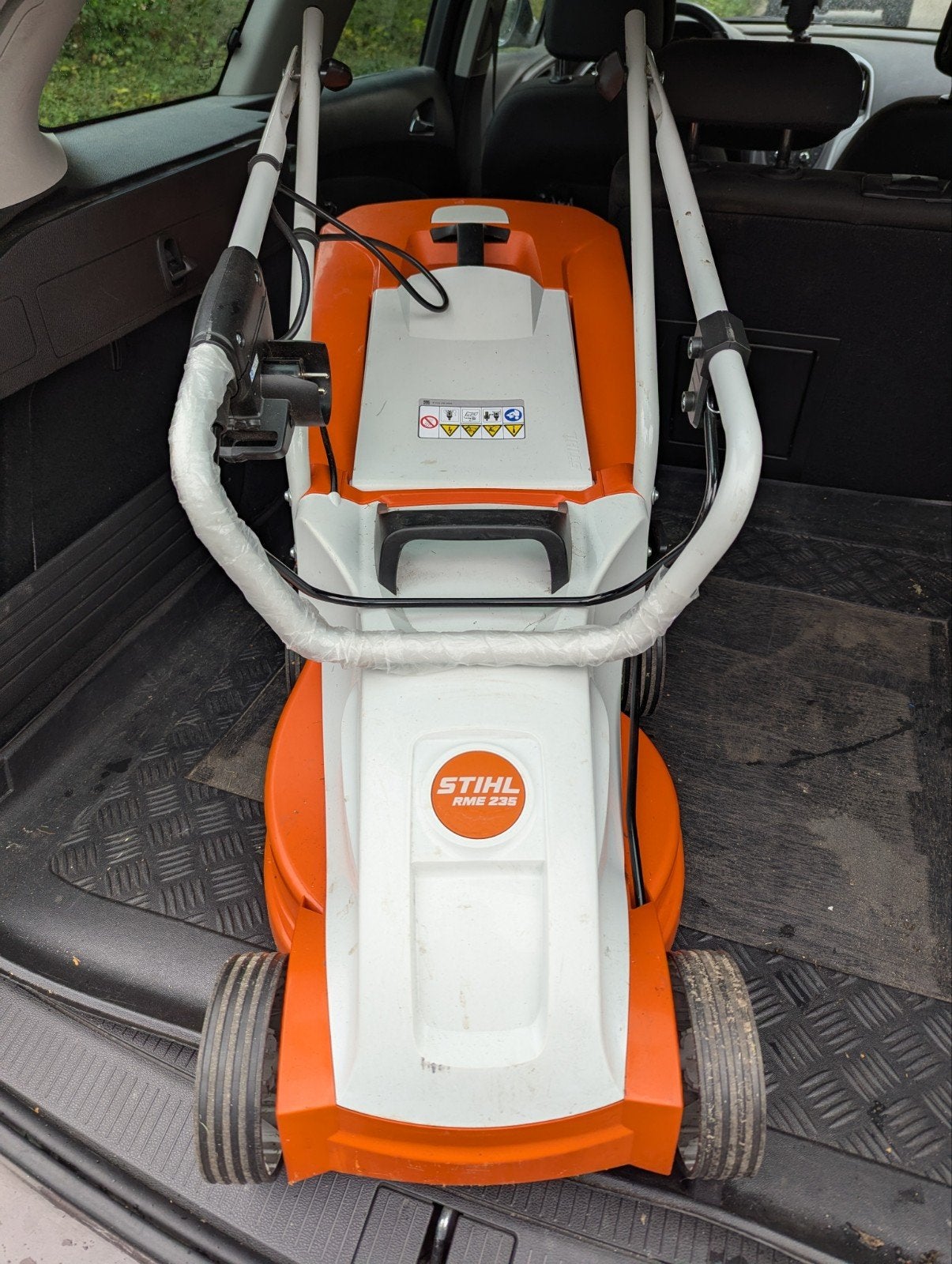 Stihl RME 235 elektrische grasmaaier - zo goed als nieuw, Tuin en Terras, Grasmaaiers, Ophalen, Cirkelmaaier, Stihl, Elektrische grasmaaier