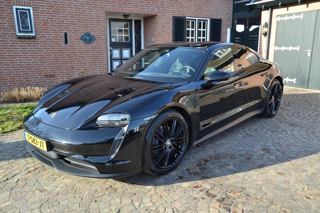 Porsche Taycan Performance 84 kWh - 544 PK - Airco - Navi+ca, Achterwielaandrijving, Gebruikt, Zwart, Automatische klimaatregeling