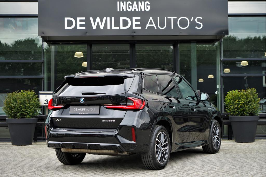 BMW X1 xDrive25e M-sport Pano Memory Harman/Kardon Camera Ma, Gebruikt, Zwart, Automatische klimaatregeling, Zwart