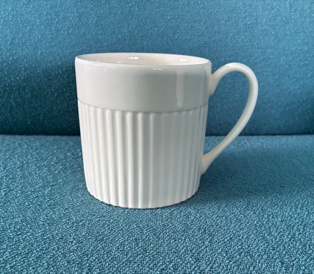 Wedgwood Edme container beker / mok, Huis en Inrichting, Keuken | Servies, Ophalen of Verzenden, Zo goed als nieuw, Wedgwood, Kop(pen) en/of Schotel(s)