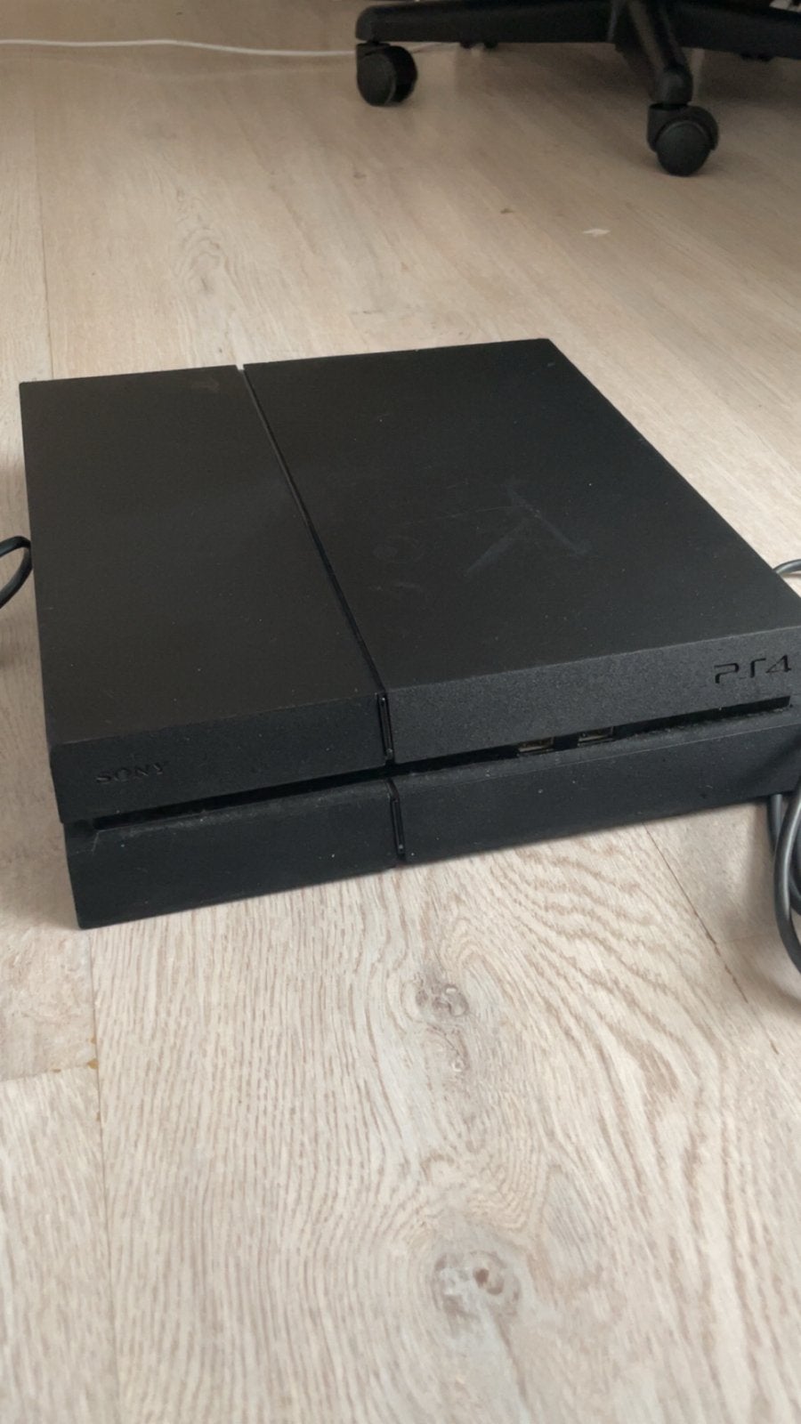 Sony PlayStation 4 (PS4) met HDMI en voeding, Spelcomputers en Games, Spelcomputers | Sony PlayStation 4, Ophalen, Gebruikt, Zonder controller