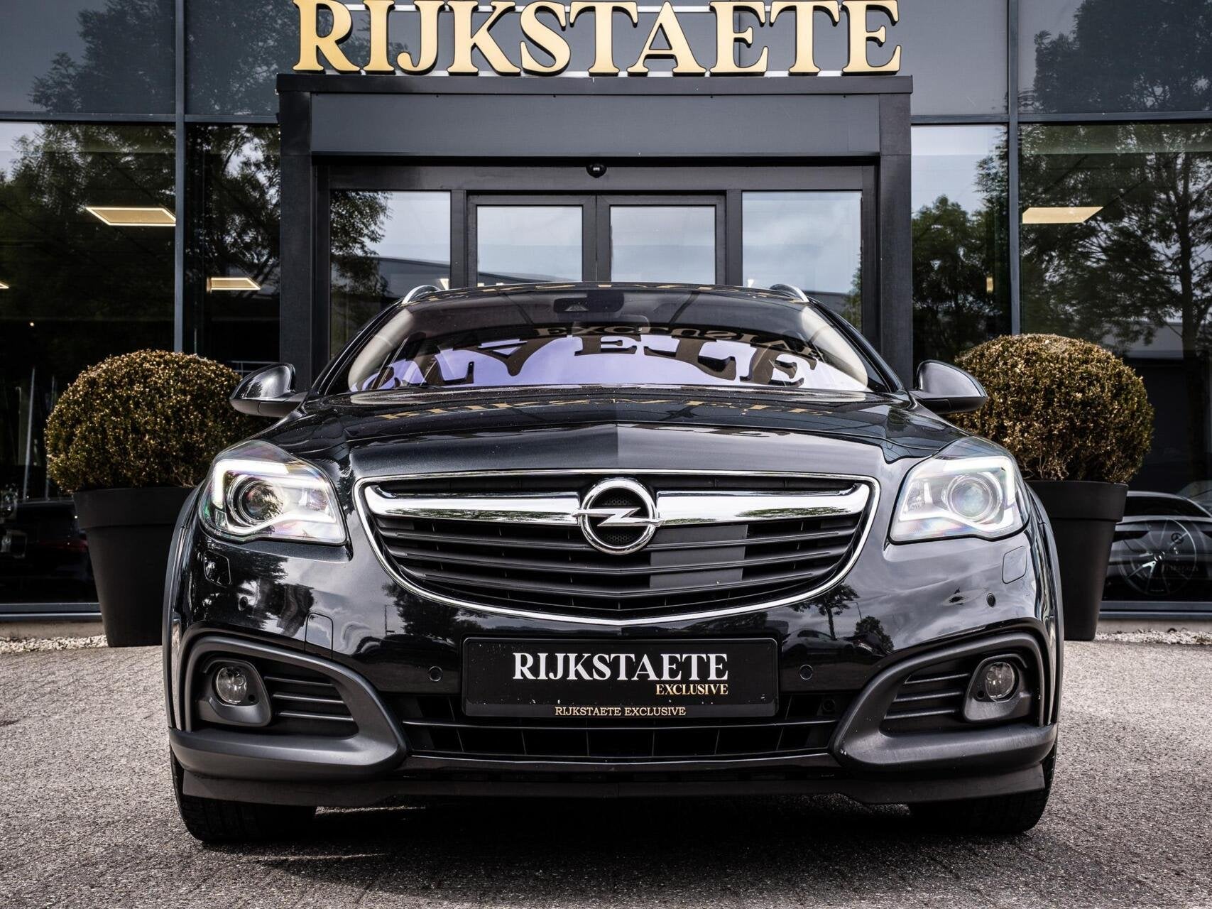 Opel Insignia Country Tourer 2.0 T Cosmo 4x4|ACC|18''|MEMORY, Automaat, Gebruikt, Zwart, 4 cilinders