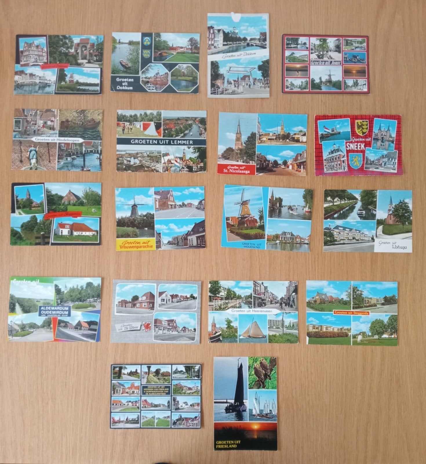 18 ansichtkaarten met de groeten uit Friesland, Verzamelen, Ophalen of Verzenden, 1940 tot 1960, Friesland