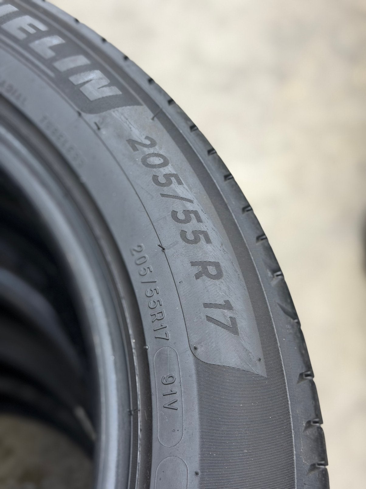 4x 205 55 17 Michelin zomer demo zgan €75,- pst all incl!, Ophalen, Zomerbanden, Band(en)